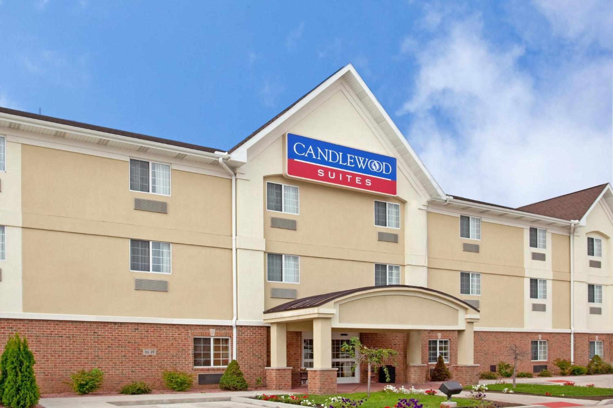 Candlewood Suites South Bend Airport By Ihg Exterior photo