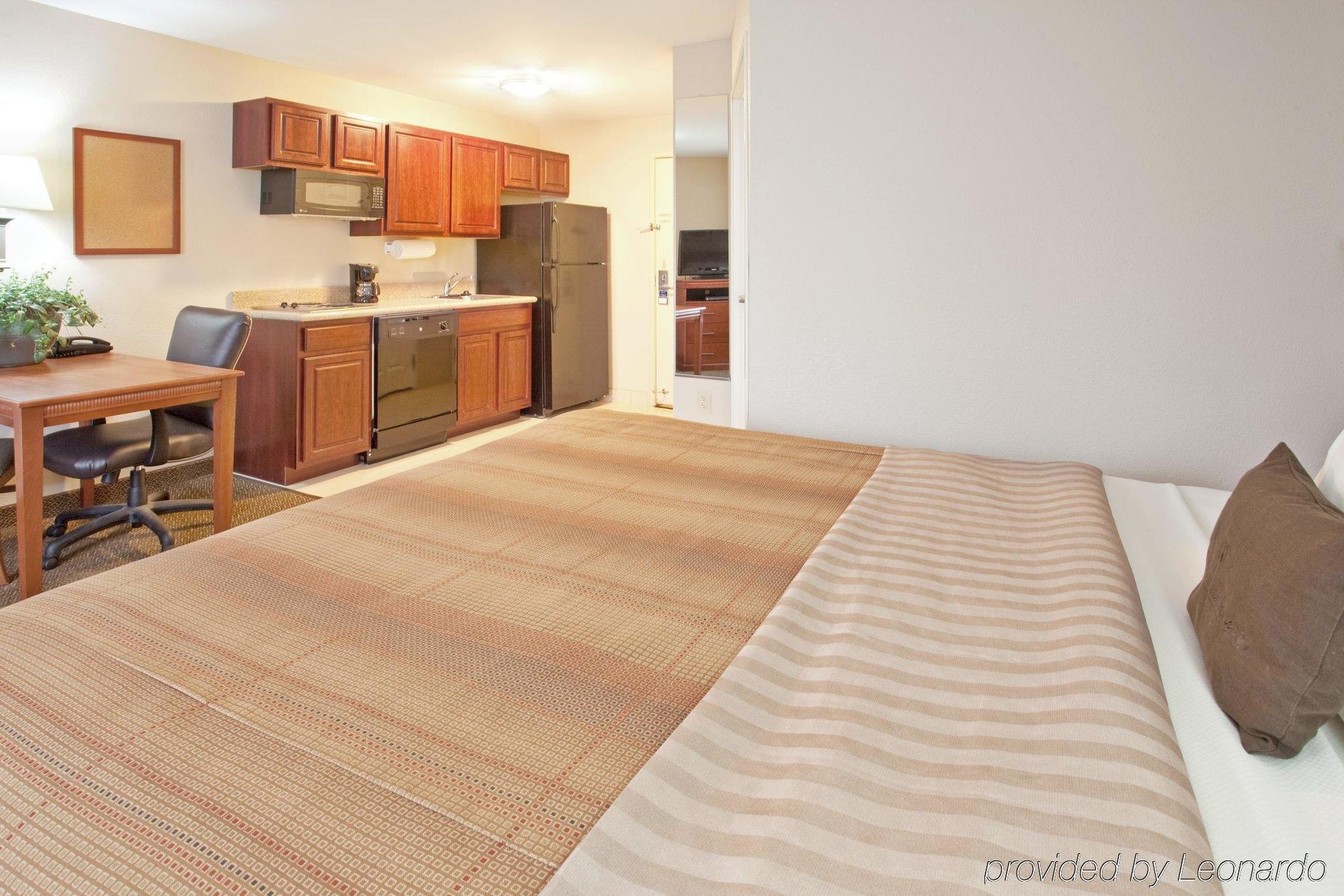 Candlewood Suites South Bend Airport By Ihg Exterior photo