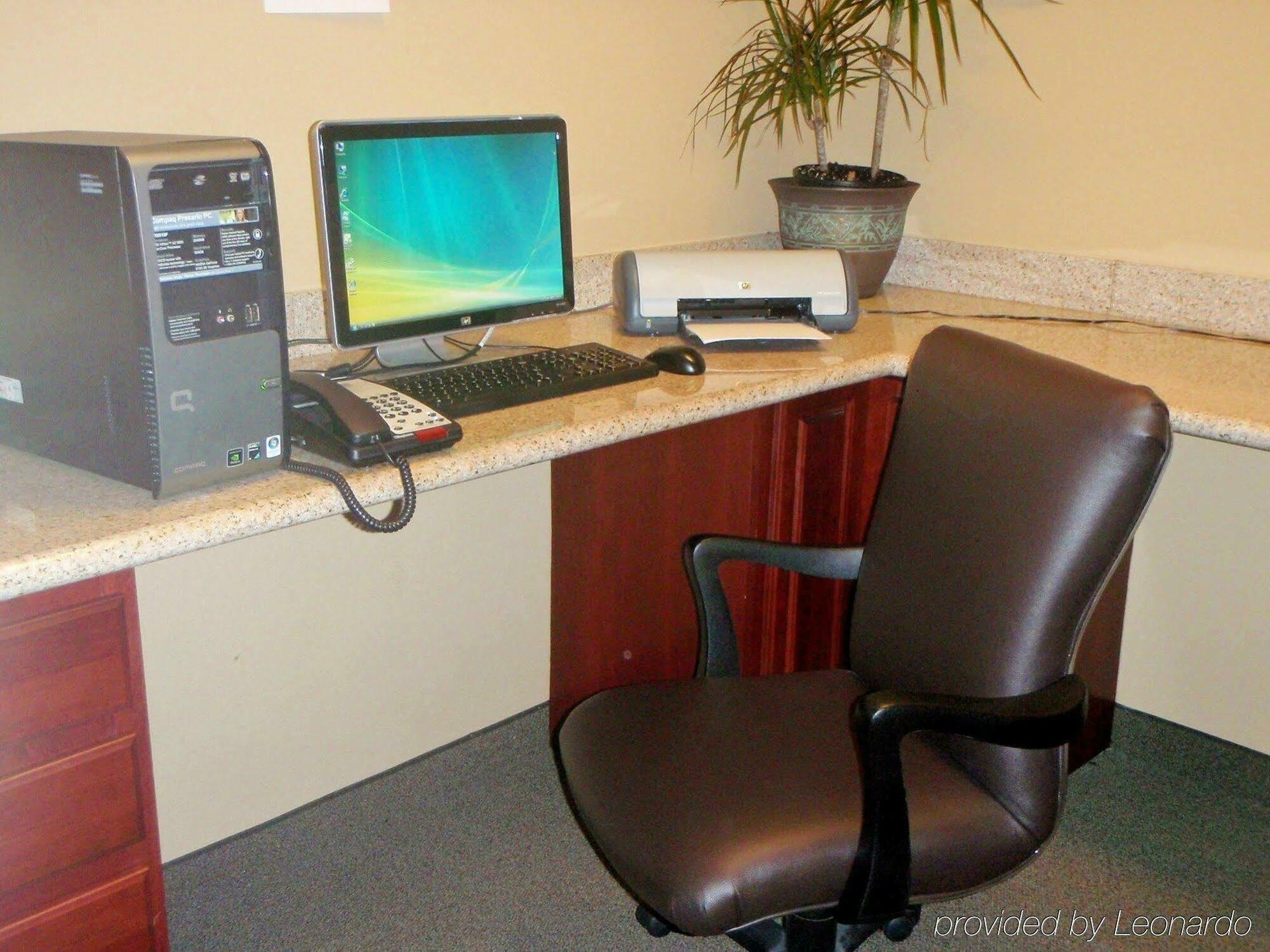 Candlewood Suites South Bend Airport By Ihg Facilities photo